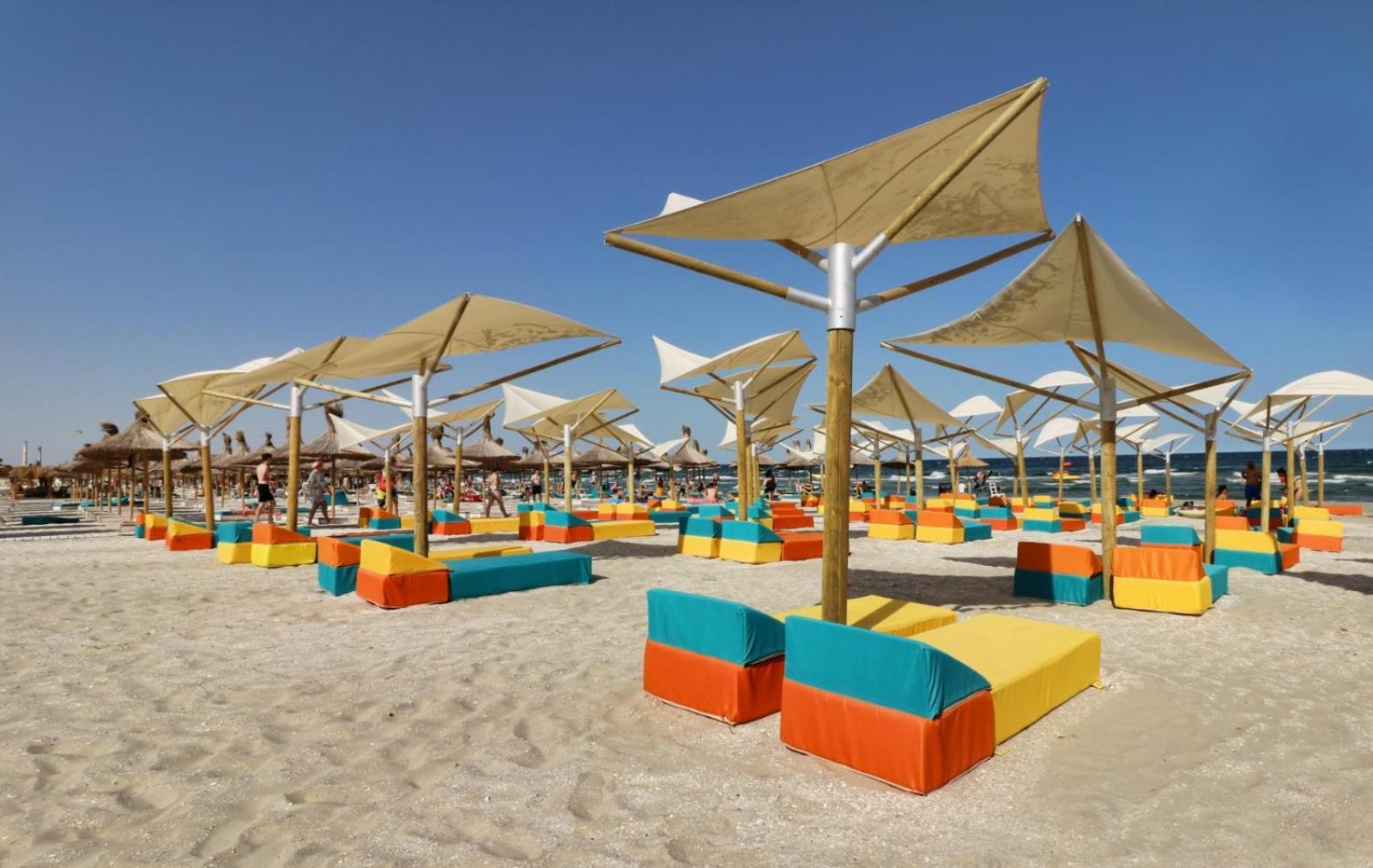 Azur 148 - Pool & Spa Beach Apartment *